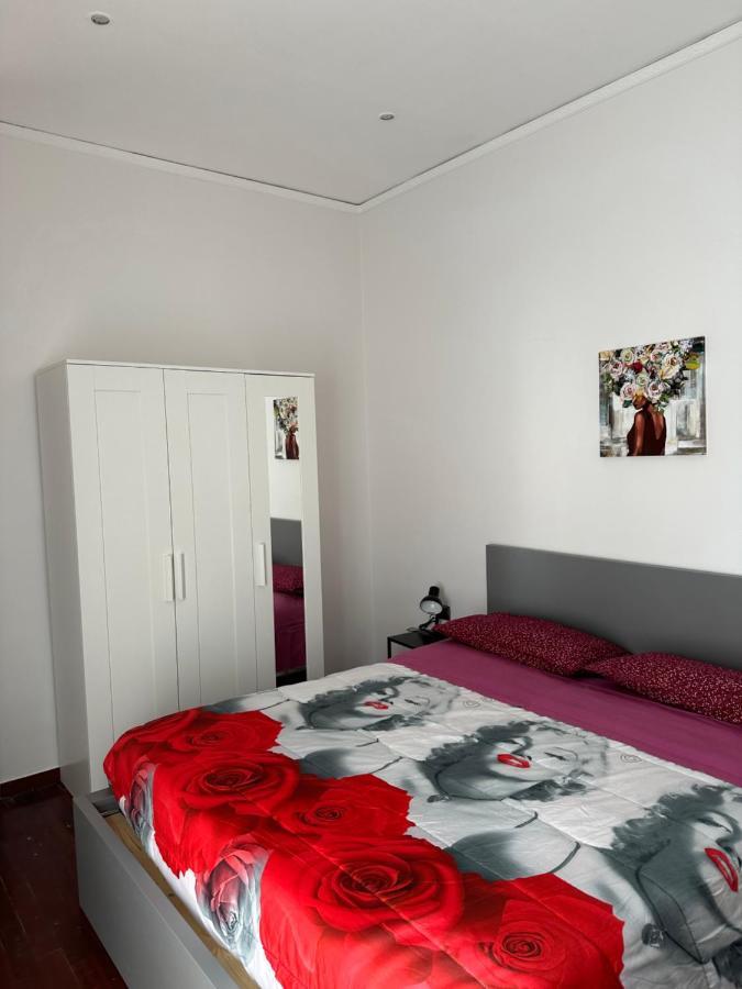 Bruno House Bed & Breakfast เนเปิลส์ ภายนอก รูปภาพ