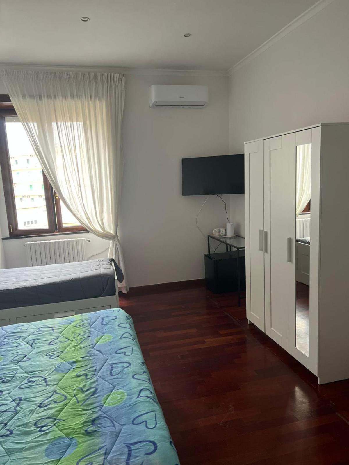 Bruno House Bed & Breakfast เนเปิลส์ ภายนอก รูปภาพ