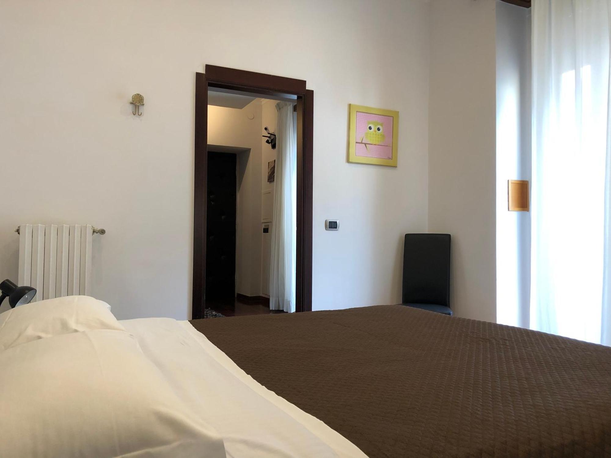 Bruno House Bed & Breakfast เนเปิลส์ ภายนอก รูปภาพ