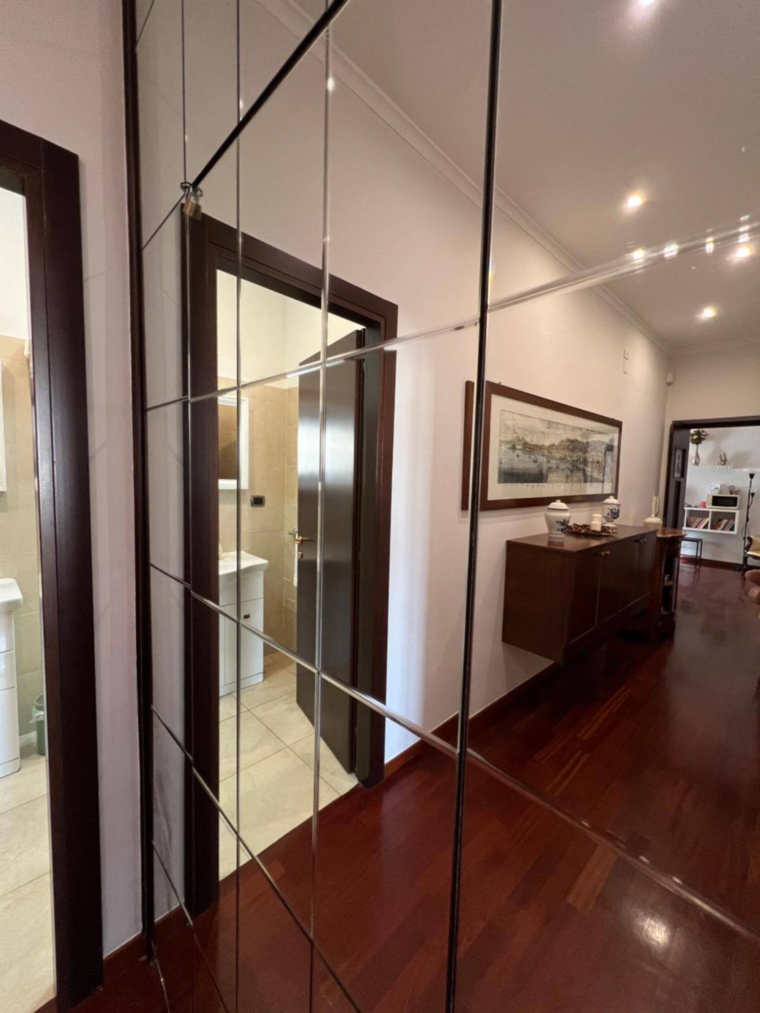 Bruno House Bed & Breakfast เนเปิลส์ ภายนอก รูปภาพ